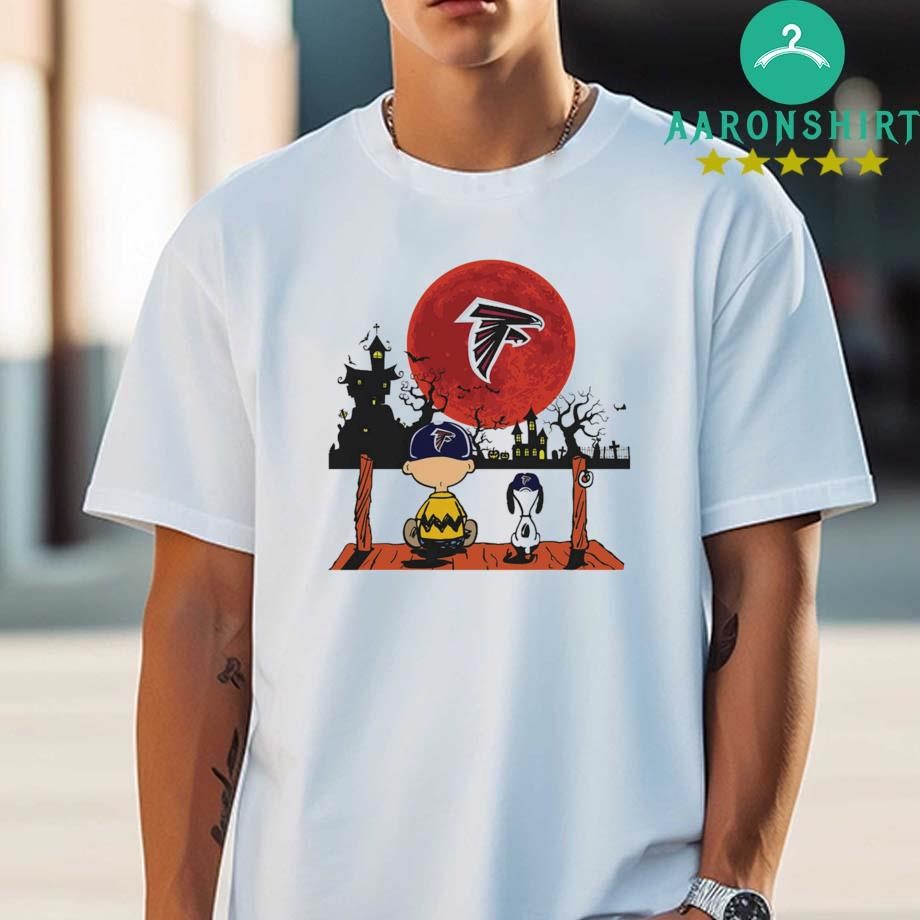 Charlie Brown And Snoopy Watching Atlanta Falcons Halloween 2024 Shirt